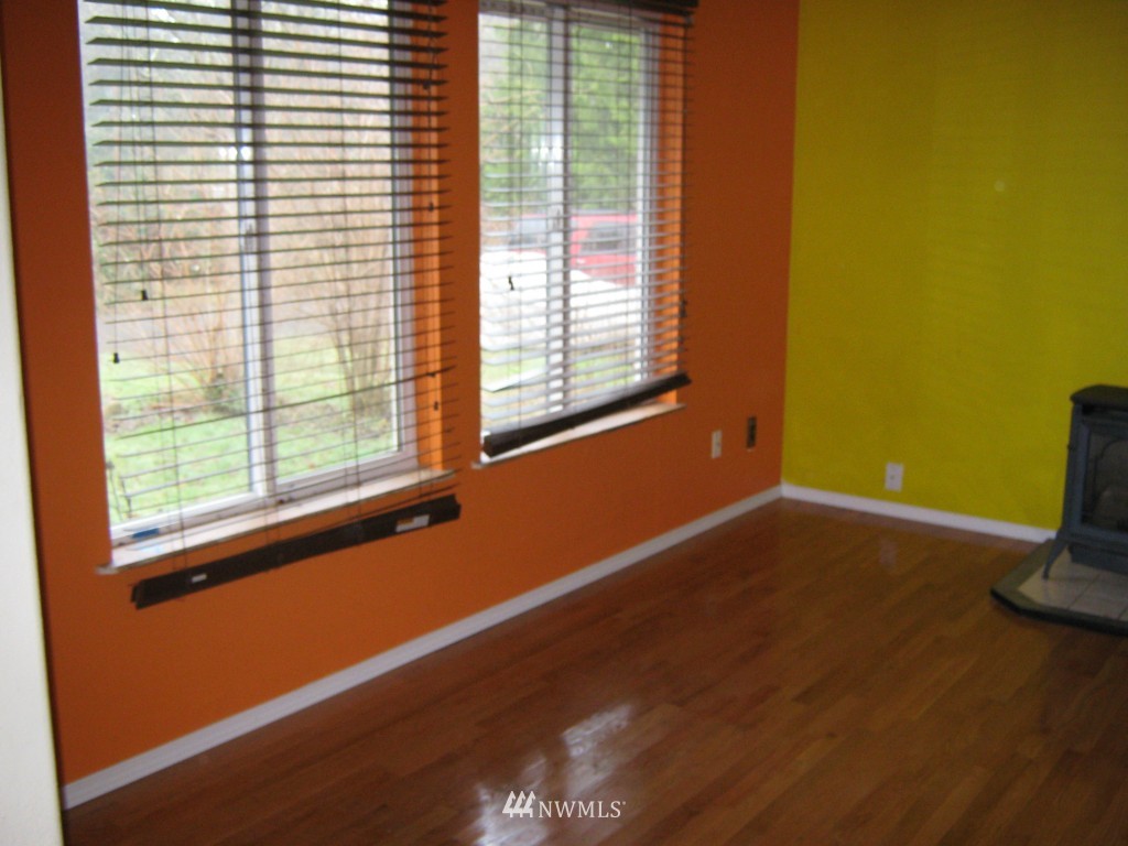 4468 Southeast Horstman Road Port Orchard, WA 98366 - Photo 7 of 16 Gallery Image 7