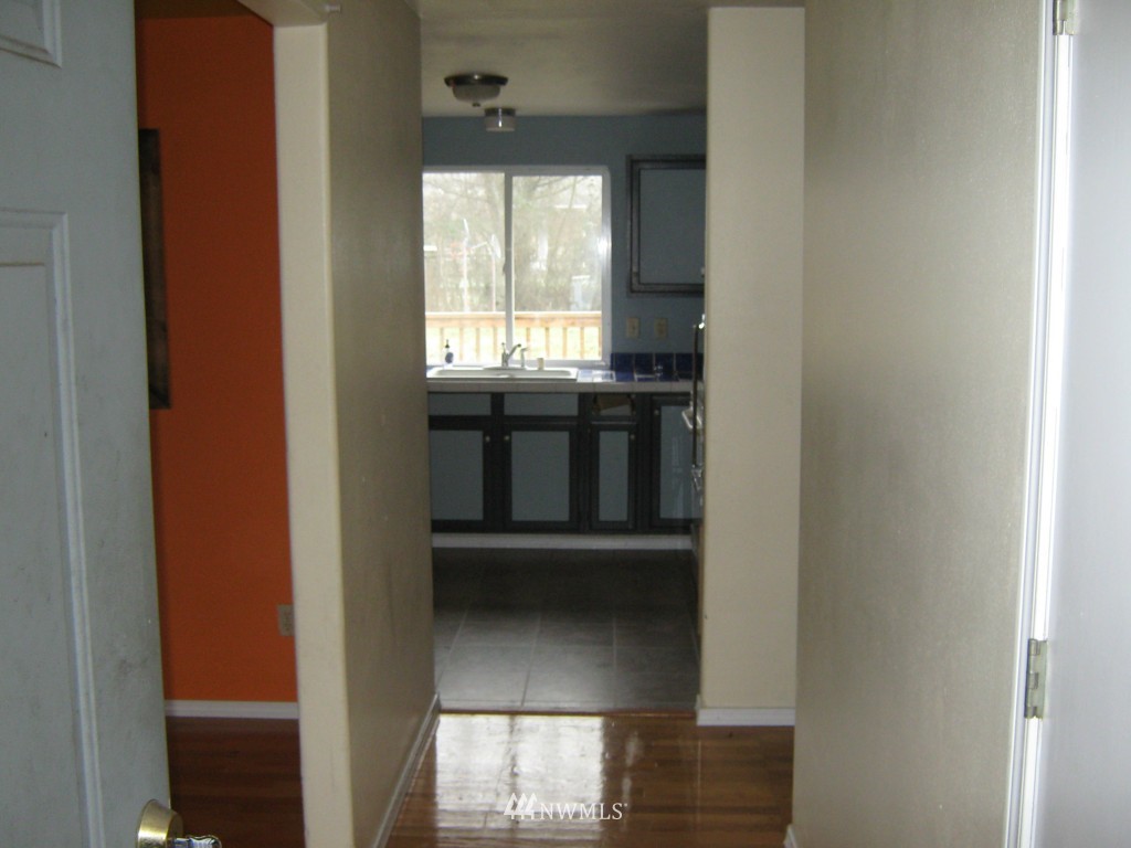 4468 Southeast Horstman Road Port Orchard, WA 98366 - Photo 9 of 16 Gallery Image 9
