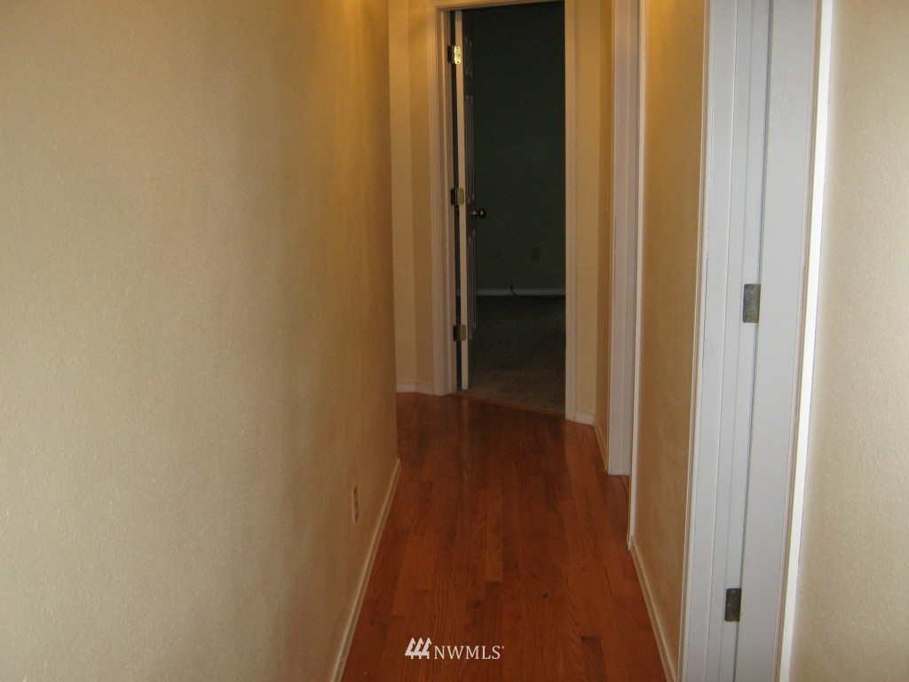 4468 Southeast Horstman Road Port Orchard, WA 98366 - Photo 10 of 16 Gallery Image 10