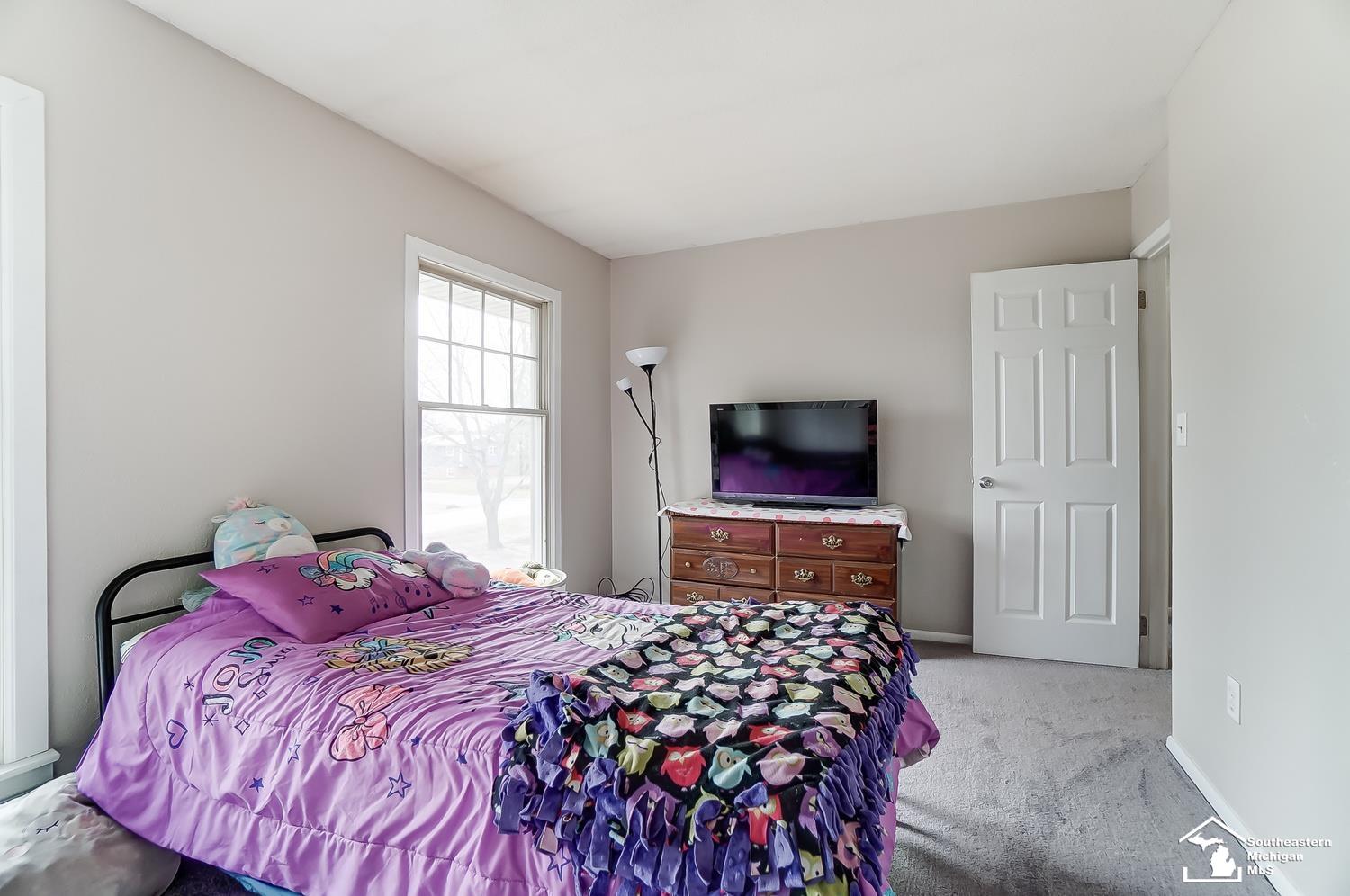 2196 Devonshire Street Temperance, MI 48182 - Photo 33 of 39 50104169-32.JPG