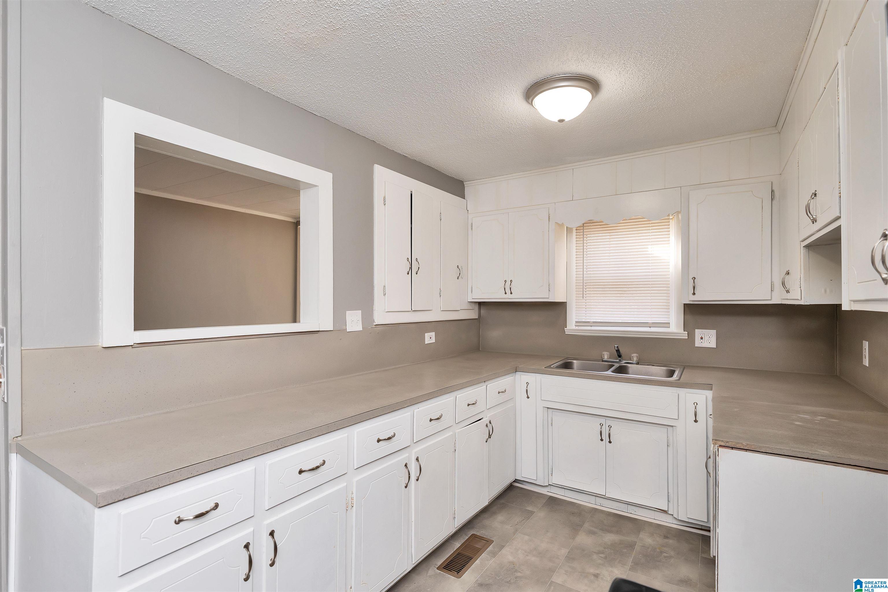 434 Gene Reed Road Birmingham, AL 35215 - Photo 5 of 15