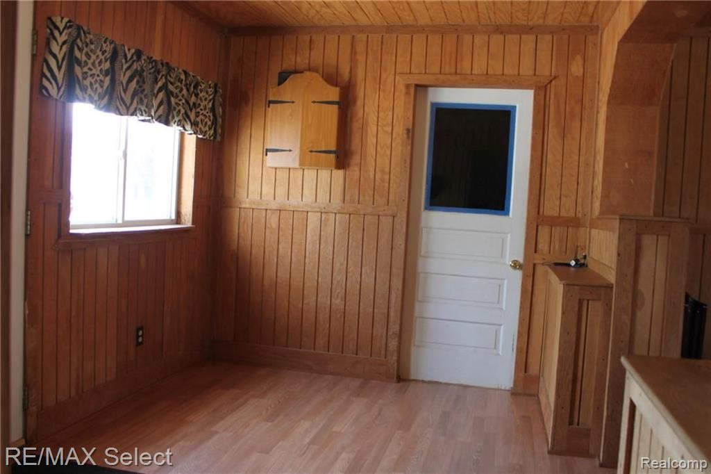 5297 North State Road Davison, MI 48423 - Photo 9 of 30 Gallery Image 9