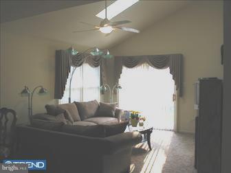 124 Alexander Road Edgewater Park, NJ 08010 - Photo 3 of 6 Living Room