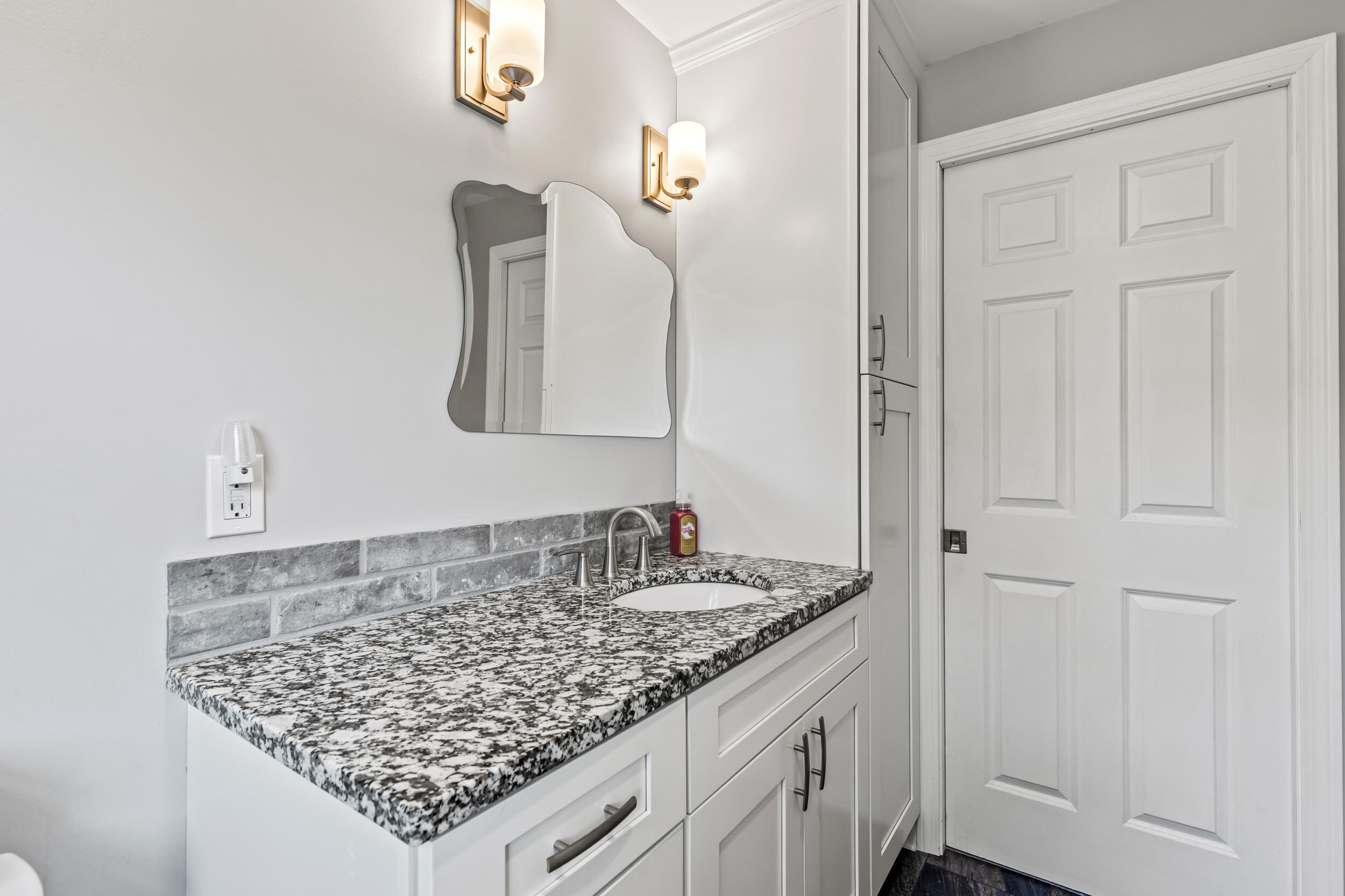 7 Willett Street Biddeford, ME 04005 - Photo 18 of 32 Bathroom