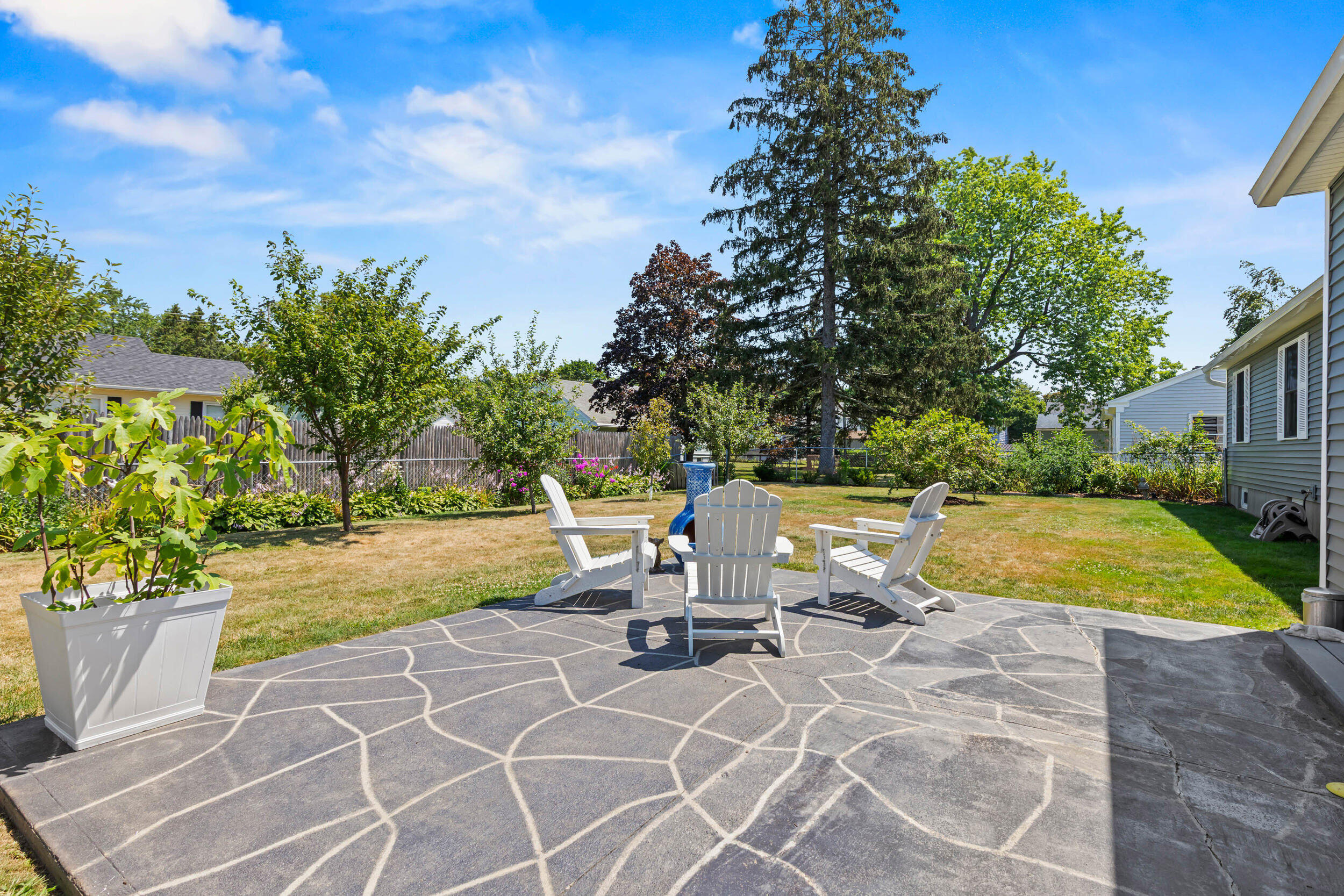 7 Willett Street Biddeford, ME 04005 - Photo 25 of 32 Backyard Patio