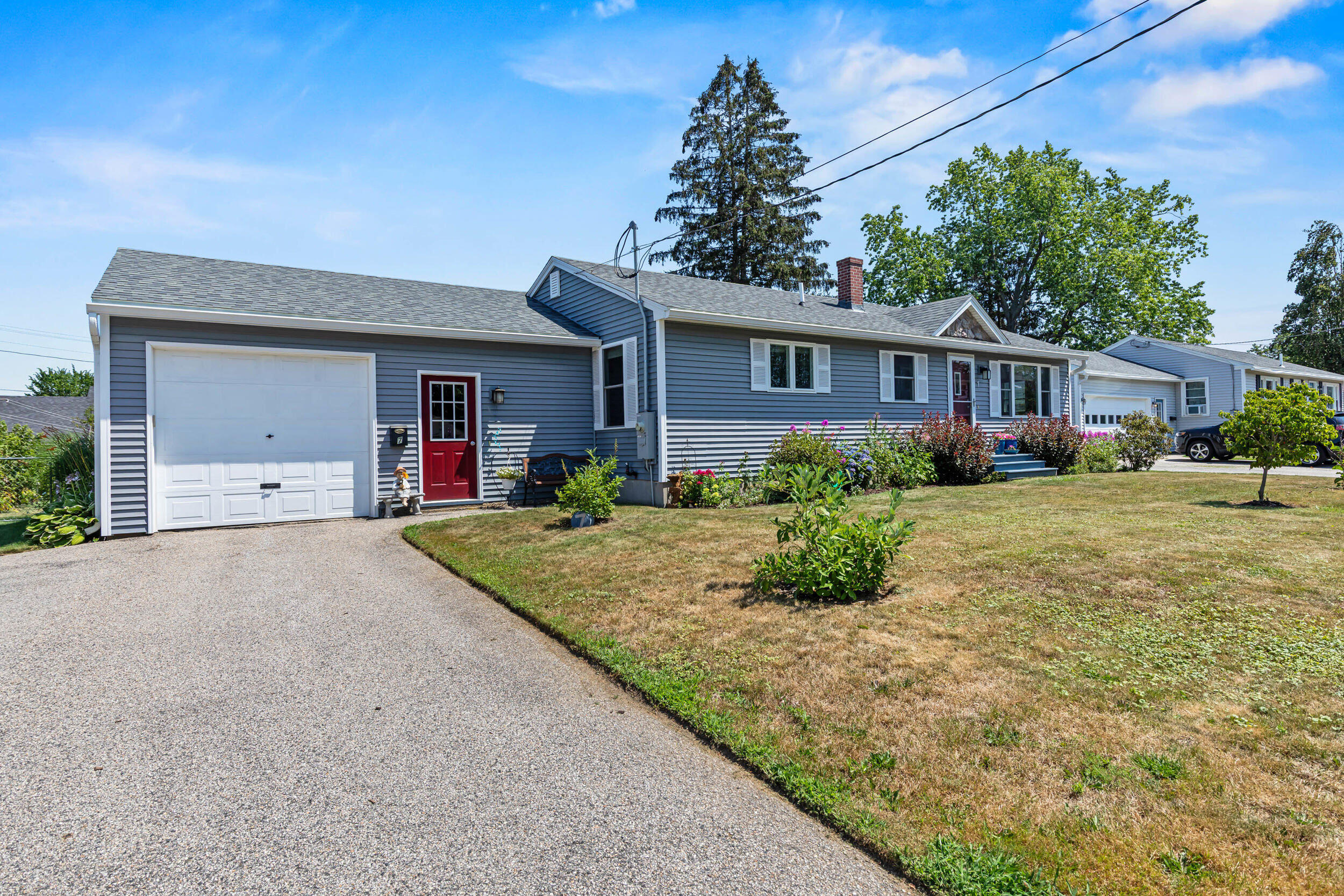7 Willett Street Biddeford, ME 04005 - Photo 3 of 32 Exterior