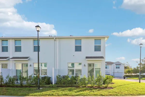 $2,875 | 5719 Southeast Edgewater Circle, Stuart, FL 34997