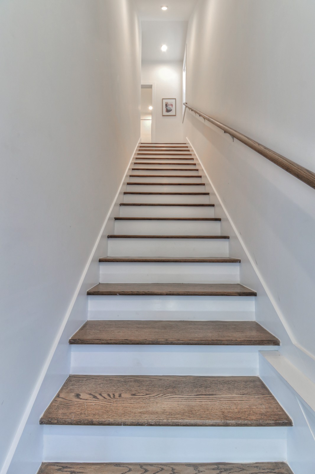 500 Creative Way, Unit 4 Madison, TN 37115 - Photo 13 of 38 a view of entryway