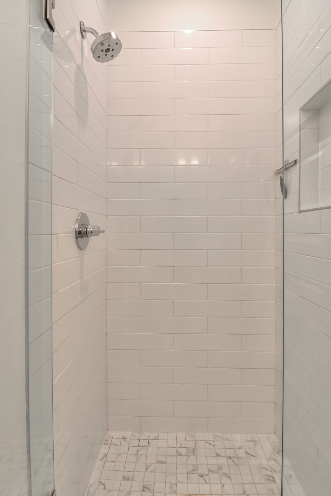 500 Creative Way, Unit 4 Madison, TN 37115 - Photo 19 of 38 a bathroom with a shower