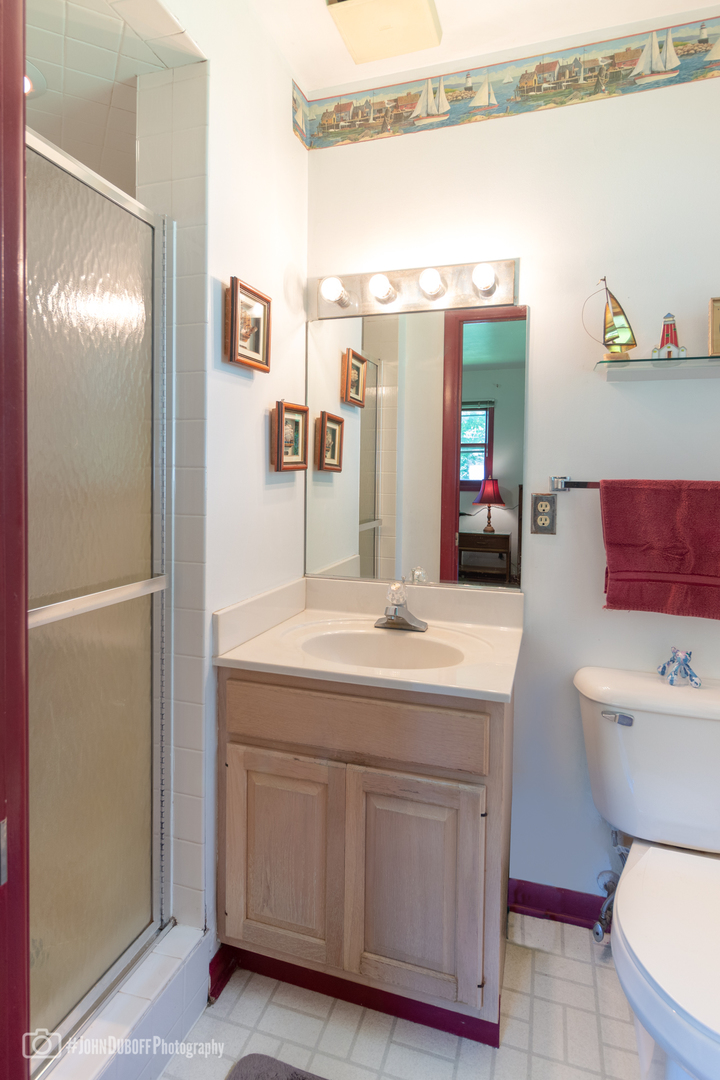 809 Hickory Road Woodstock, IL 60098 - Photo 12 of 30