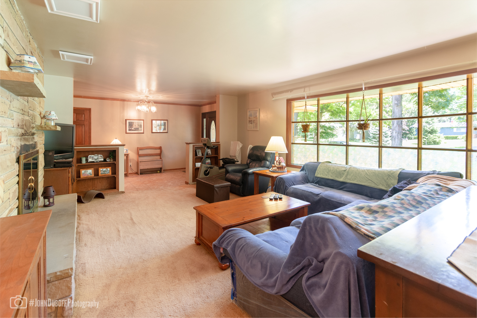 809 Hickory Road Woodstock, IL 60098 - Photo 6 of 30