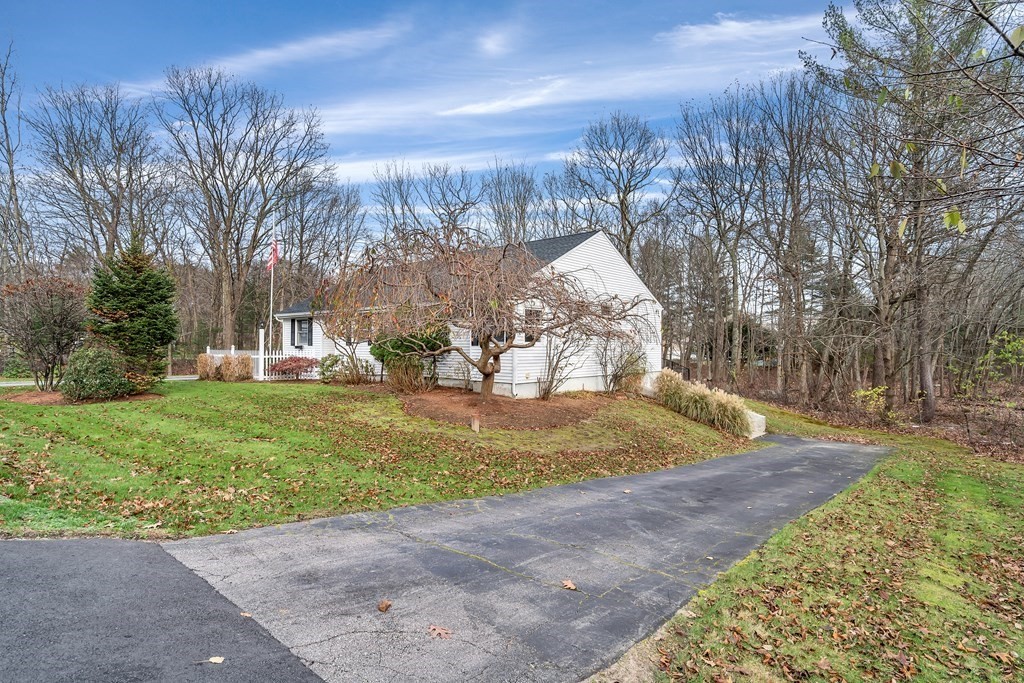 1 Autumn Road Medway, MA 02053 - Photo 38 of 42 Gallery Image 38