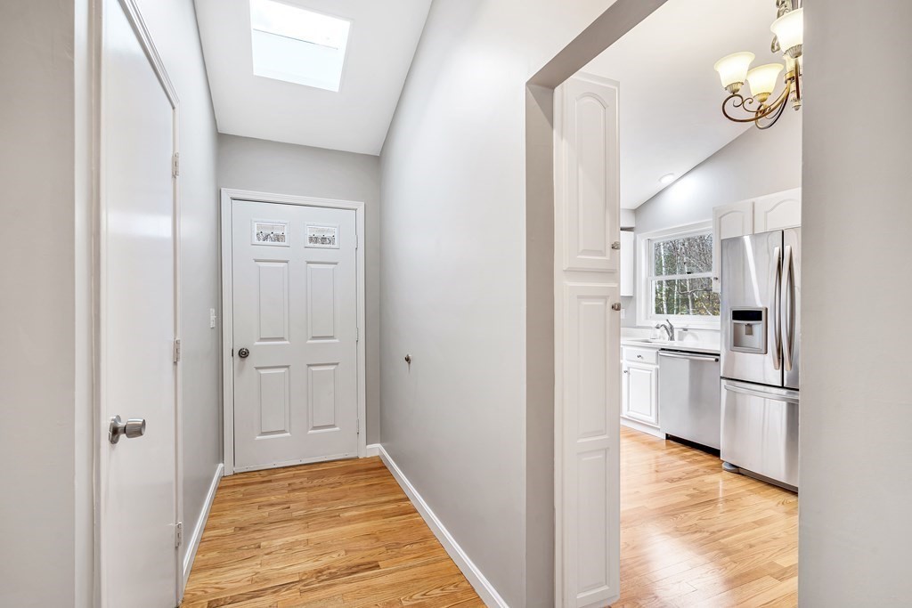 1 Autumn Road Medway, MA 02053 - Photo 6 of 42 Gallery Image 6