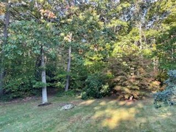 120 East Charlton Road Spencer, MA 01562 - Photo 7 of 7 Gallery Image 7