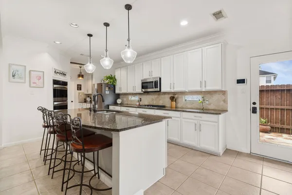 $524,000 | 19015 Rustling Ridge Drive, Tomball, TX 77377