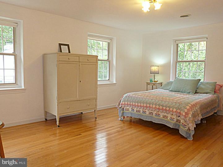 22 Briar Road Wayne, PA 19087 - Photo 16 of 25 Bedroom 2