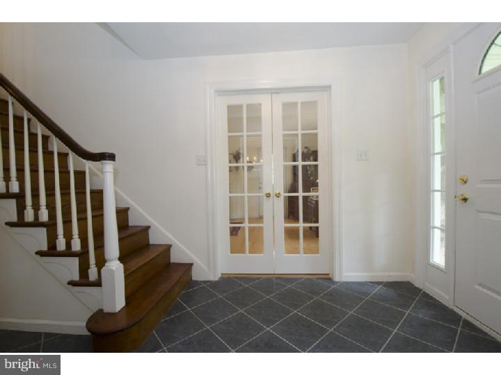 22 Briar Road Wayne, PA 19087 - Photo 4 of 25 Foyer