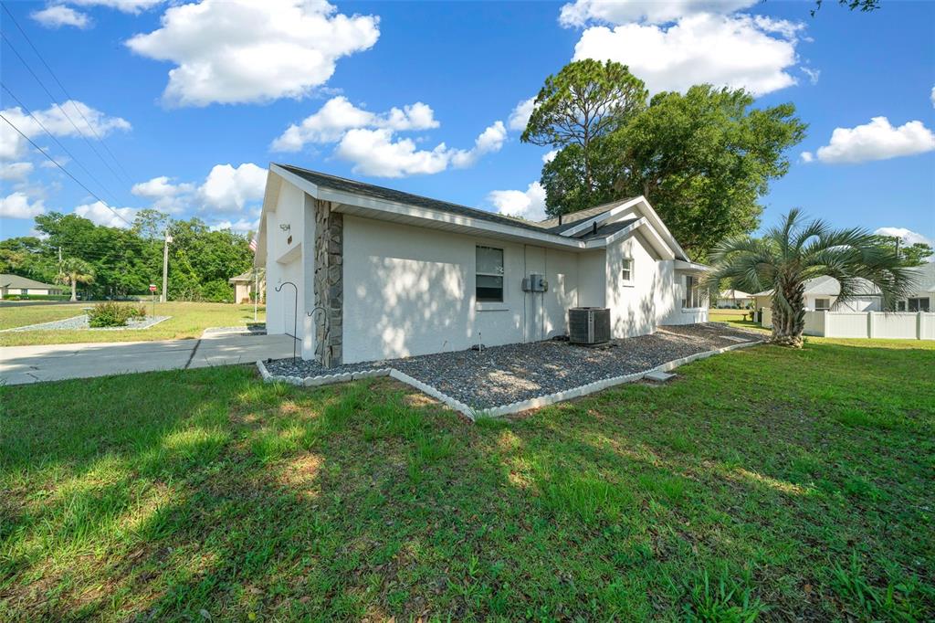 13027 Northeast 7th Loop Silver Springs, FL 34488 - Photo 46 of 55