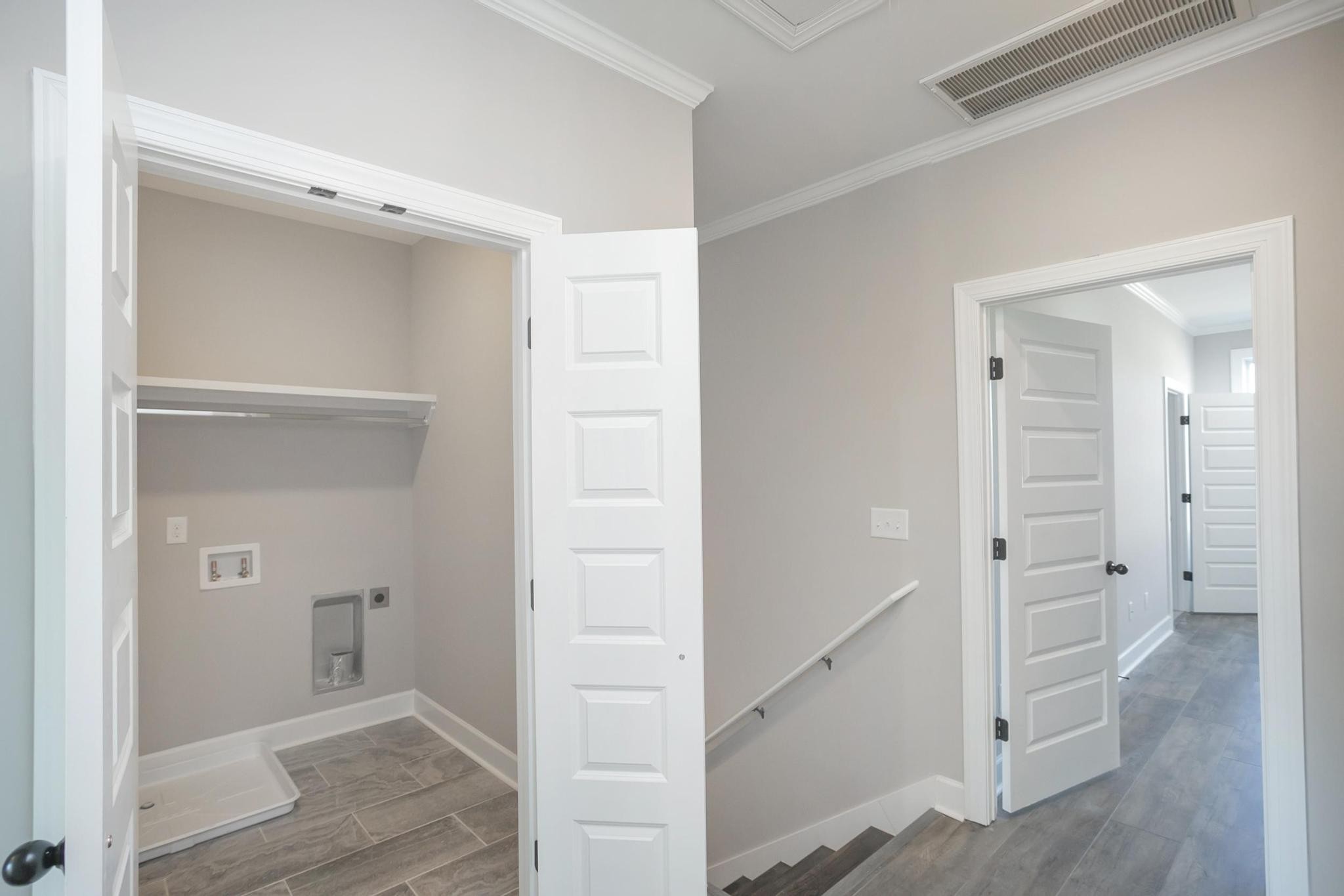 4325 Old Goins Road Nashville, TN 37211 - Photo 17 of 22 a view of a hallway with white walls and entryway