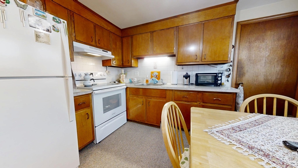25-27 King Street Watertown, MA 02472 - Photo 5 of 21