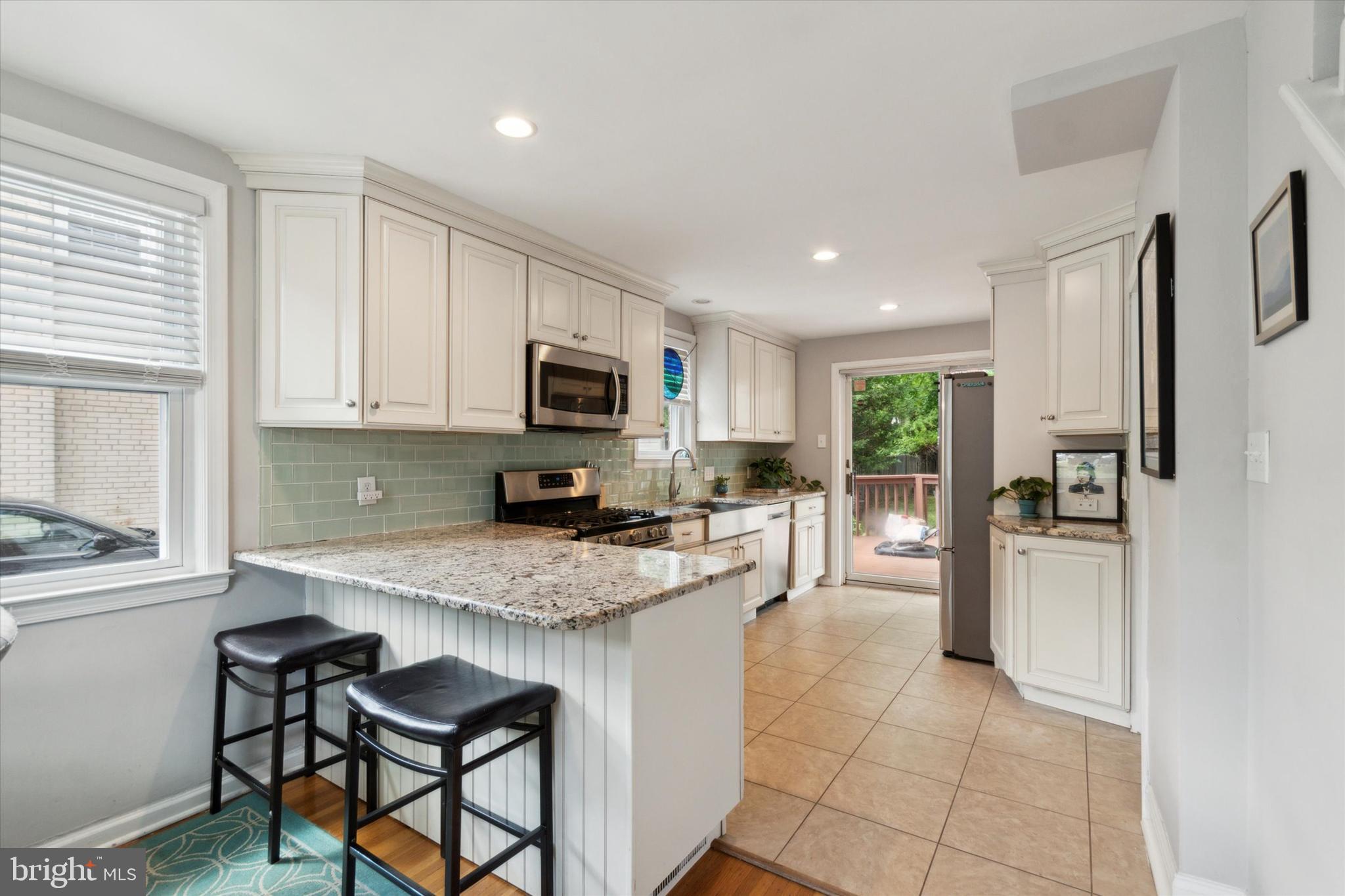 481 Harwicke Road Springfield, PA 19064 - Photo 12 of 25 Breakfast bar