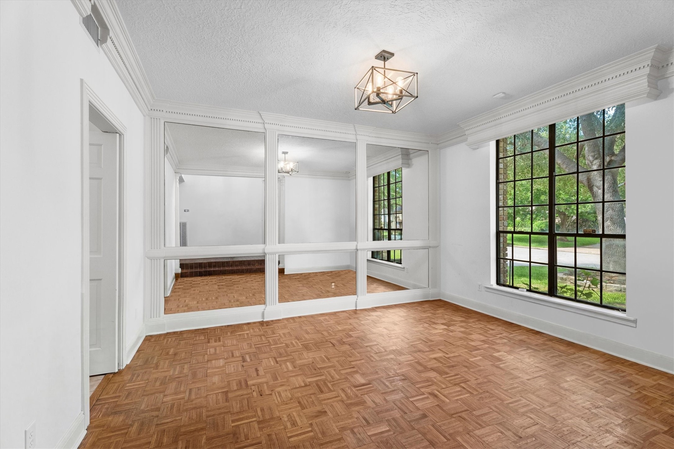 16023 Mickleham Drive Spring, TX 77379 - Photo 18 of 40 Can also be used as a dining space.