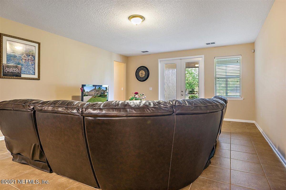 25 Puritan Road Ponte Vedra, FL 32081 - Photo 9 of 34 09-Family Room