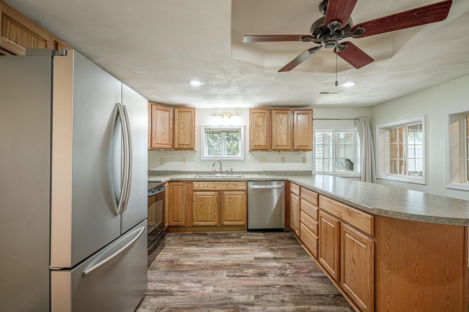 102 Union Street Albany, WI 53502 - Photo 7 of 28