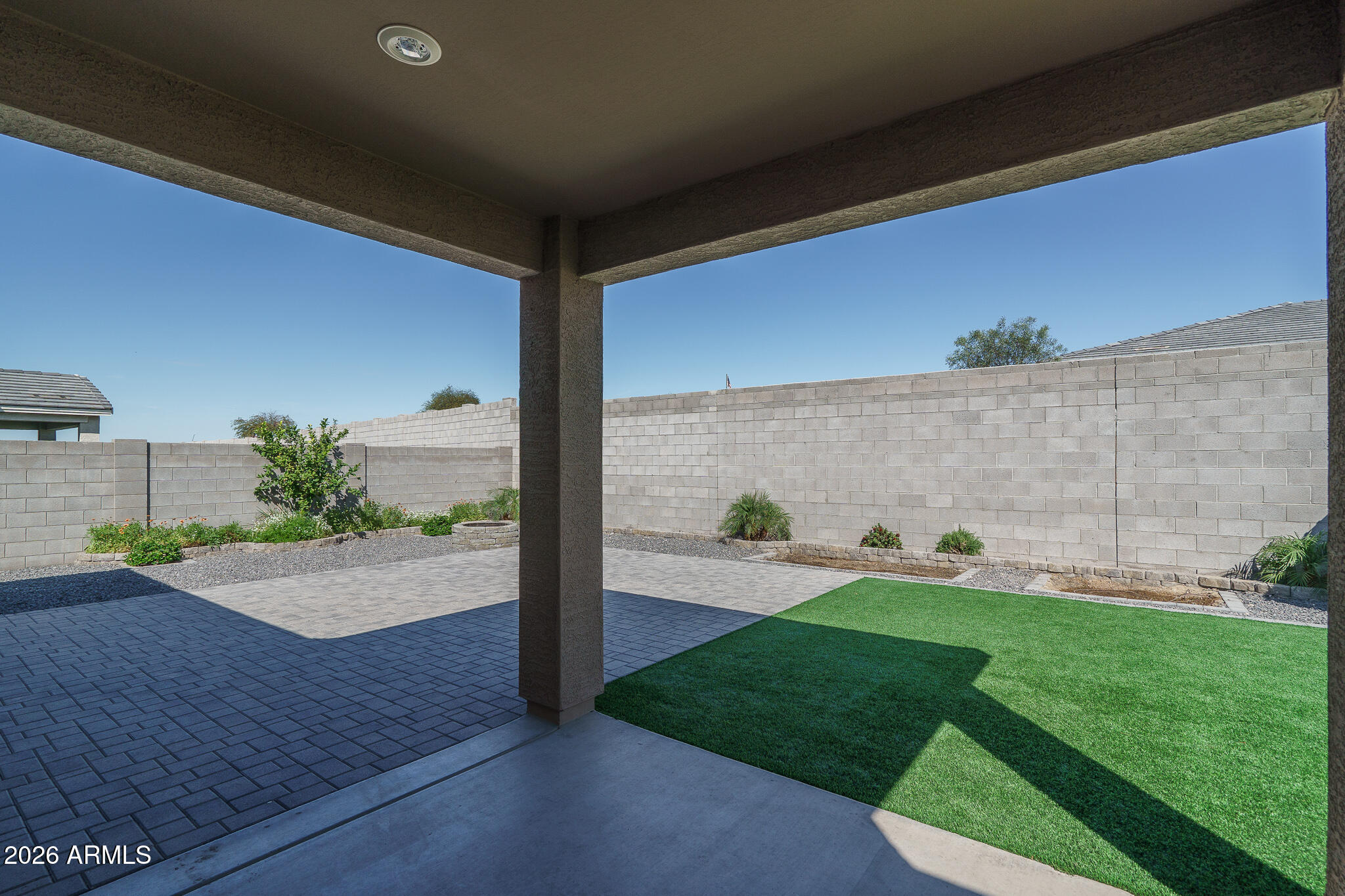17768 West Raymond Street Goodyear, AZ 85338 - Photo 26 of 38 20) BACK PATIO