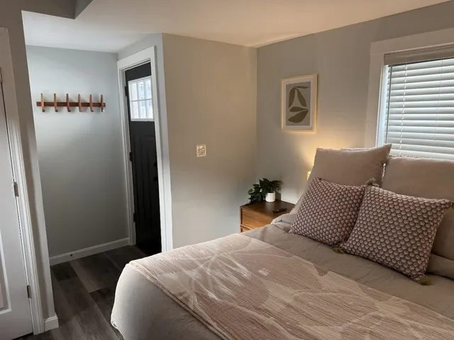 $1,800 | 19 Auburn Avenue, Unit 2, Hampton, NH 03842