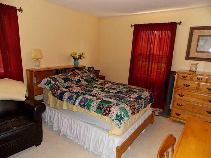 12858 Charing Cross Road Carmel, IN 46033 - Photo 10 of 13 Gallery Image 10