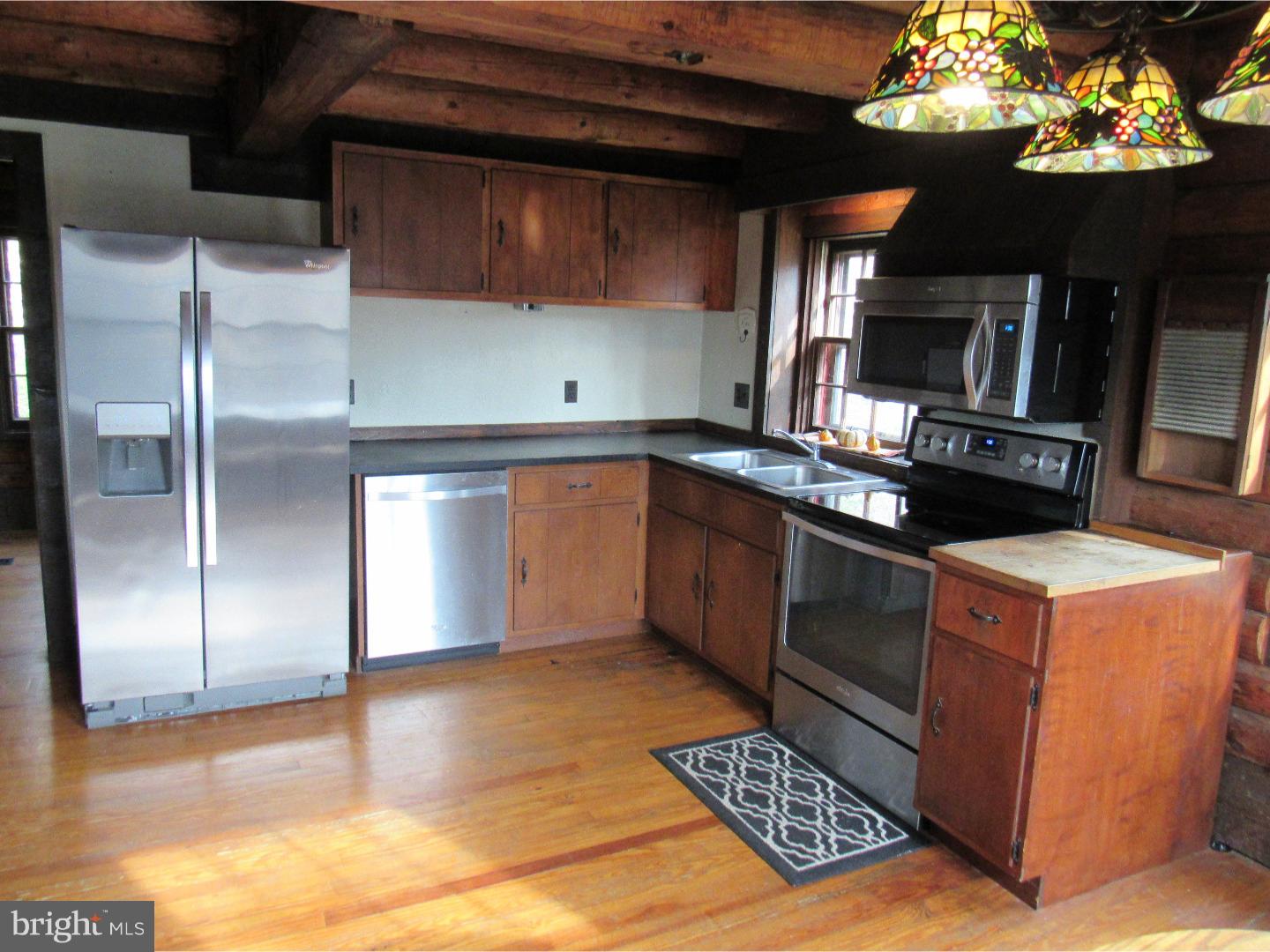 241 Old State Road Boyertown, PA 19512 - Photo 6 of 24 Kitchen