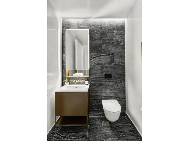 $4,495,000 | 215 West 28th Street, Unit 17C | Chelsea