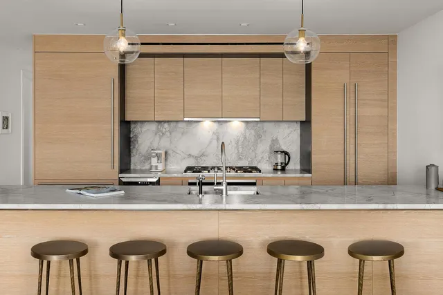 $4,495,000 | 215 West 28th Street, Unit 17C | Chelsea