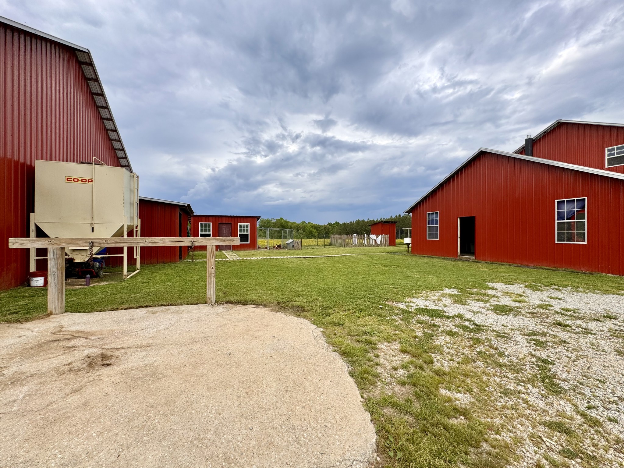 1818 Linville Road Lawrenceburg, TN 38464 - Photo 11 of 69 Gallery Image 11