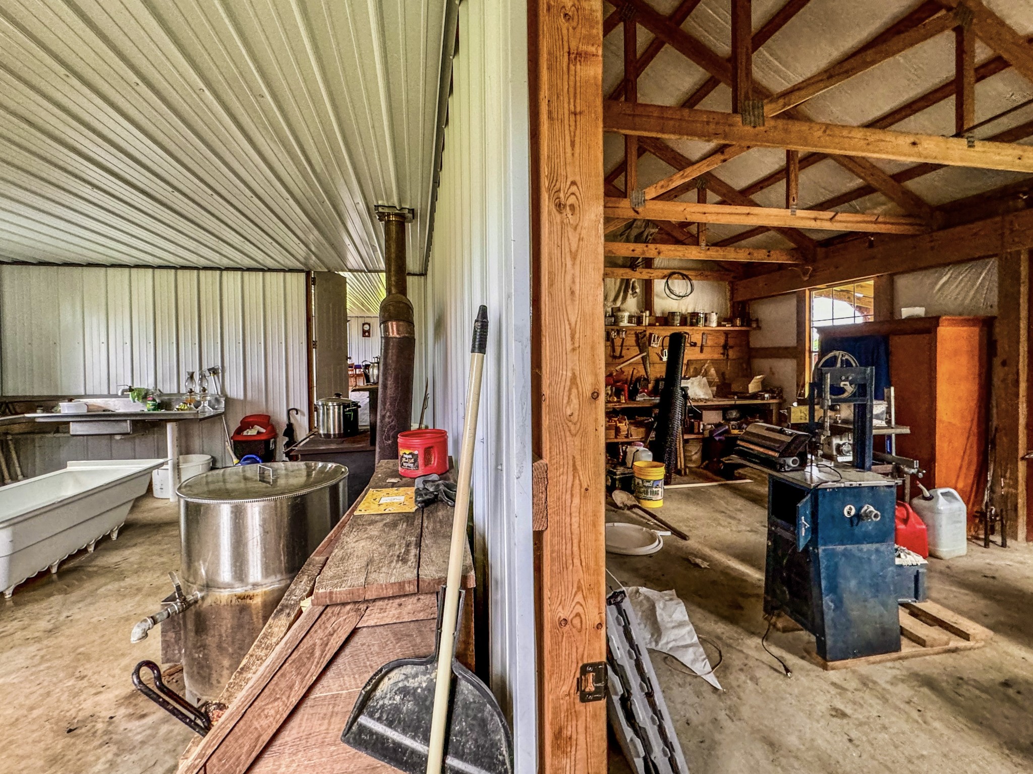 1818 Linville Road Lawrenceburg, TN 38464 - Photo 34 of 69 Gallery Image 34