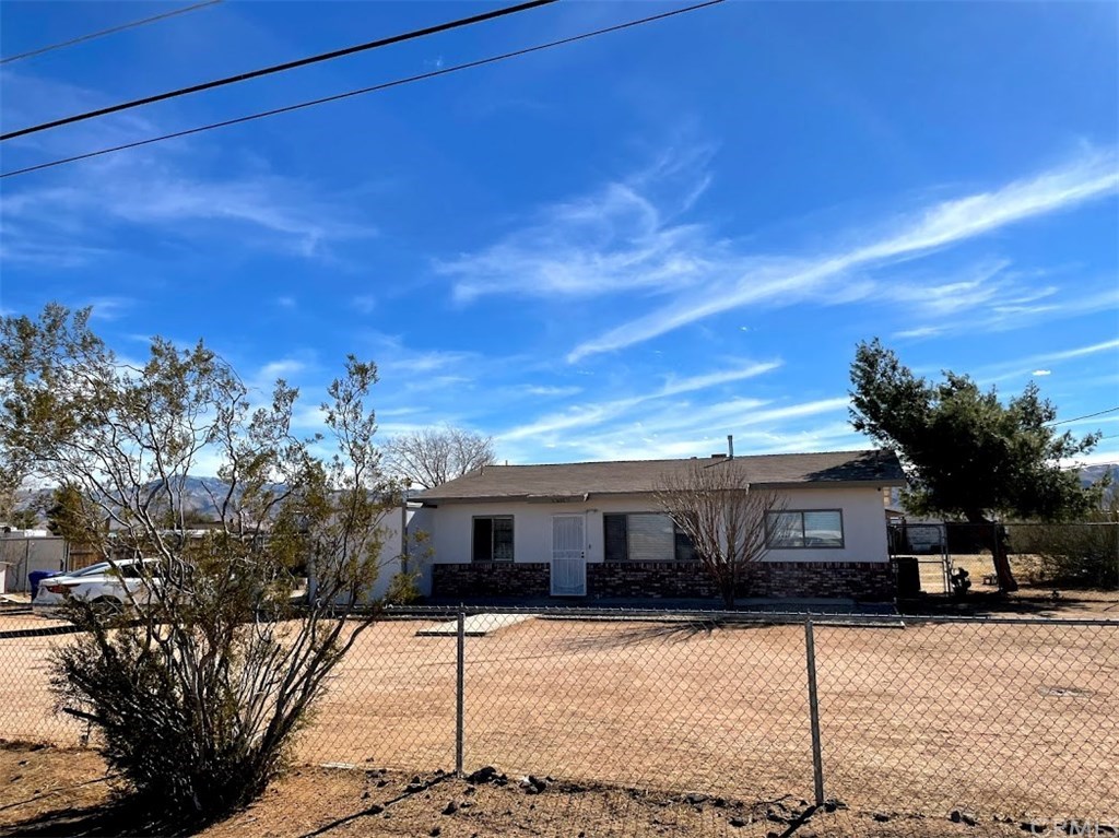 23017 Minnetonka Road Apple Valley, CA 92308 - Photo 1 of 1