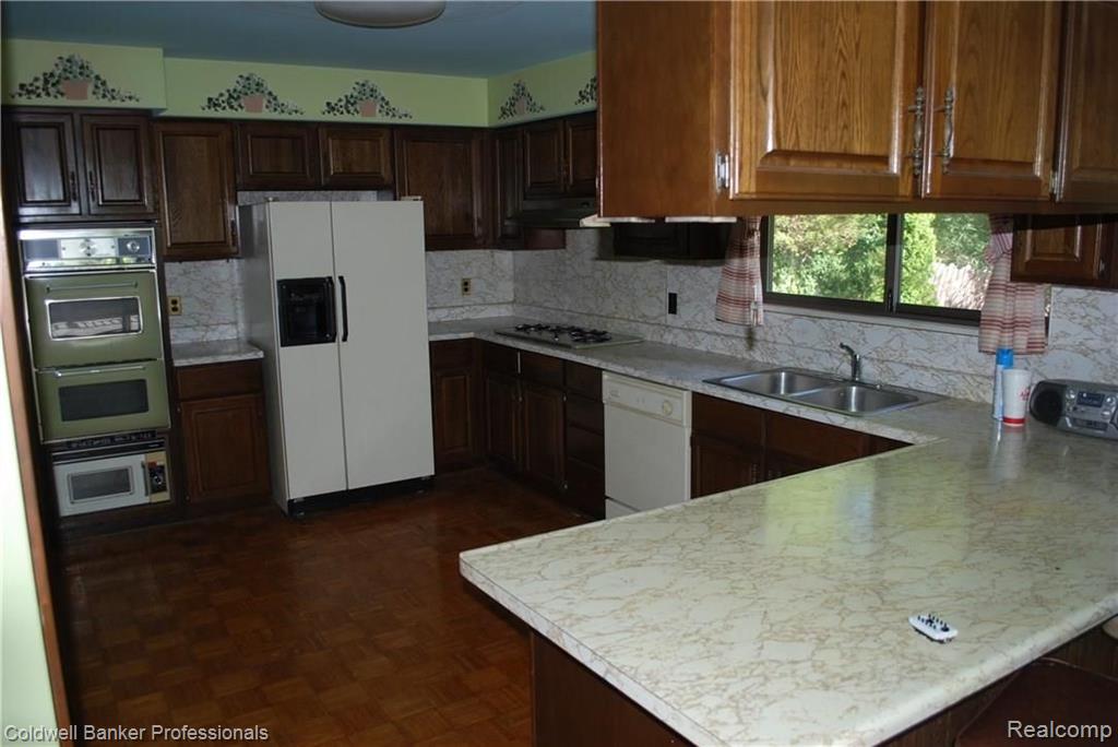 29800 Westgate Road Farmington Hills, MI 48334 - Photo 16 of 43