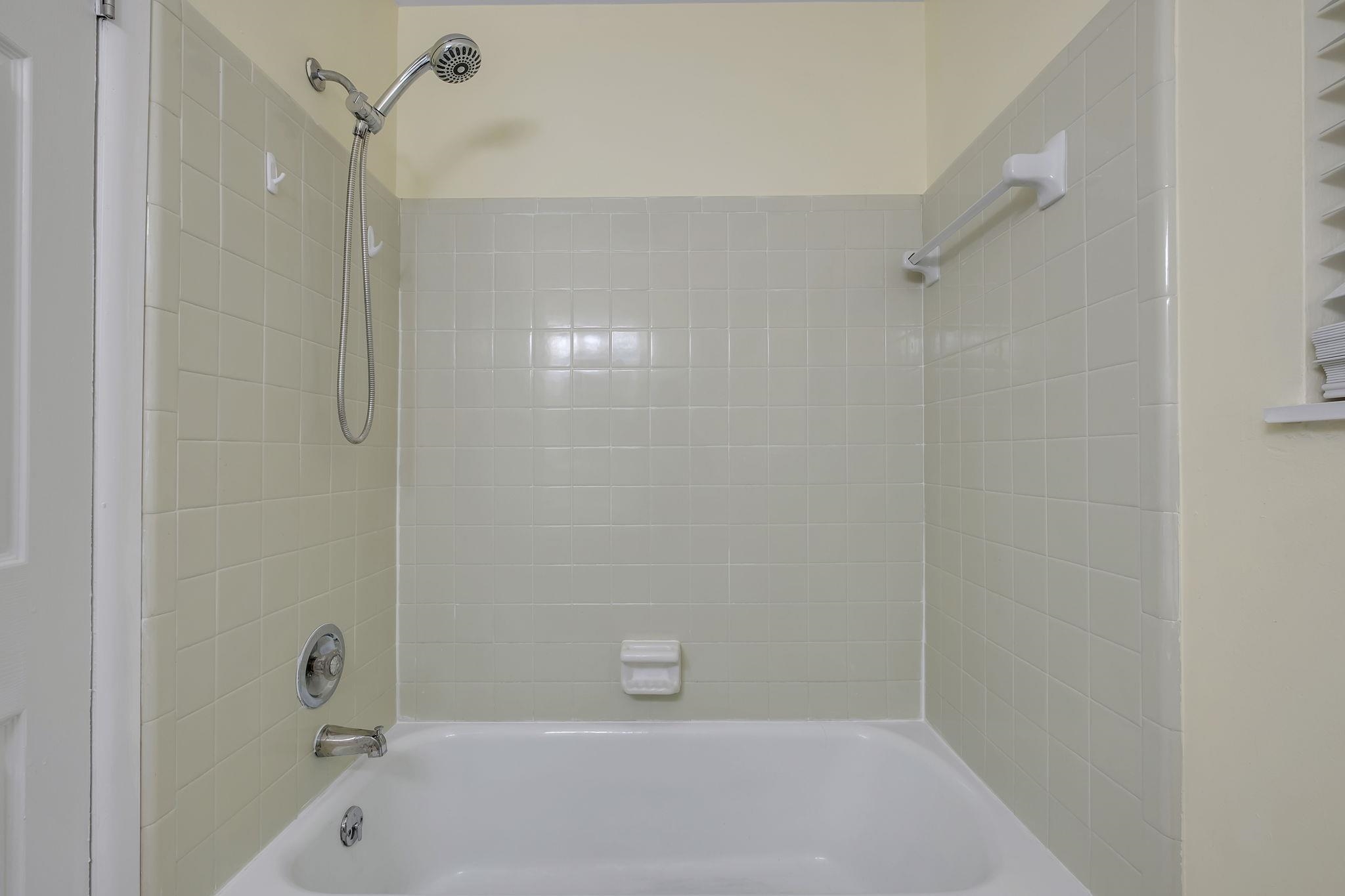 2400 Castletower Road Tallahassee, FL 32301 - Photo 18 of 37