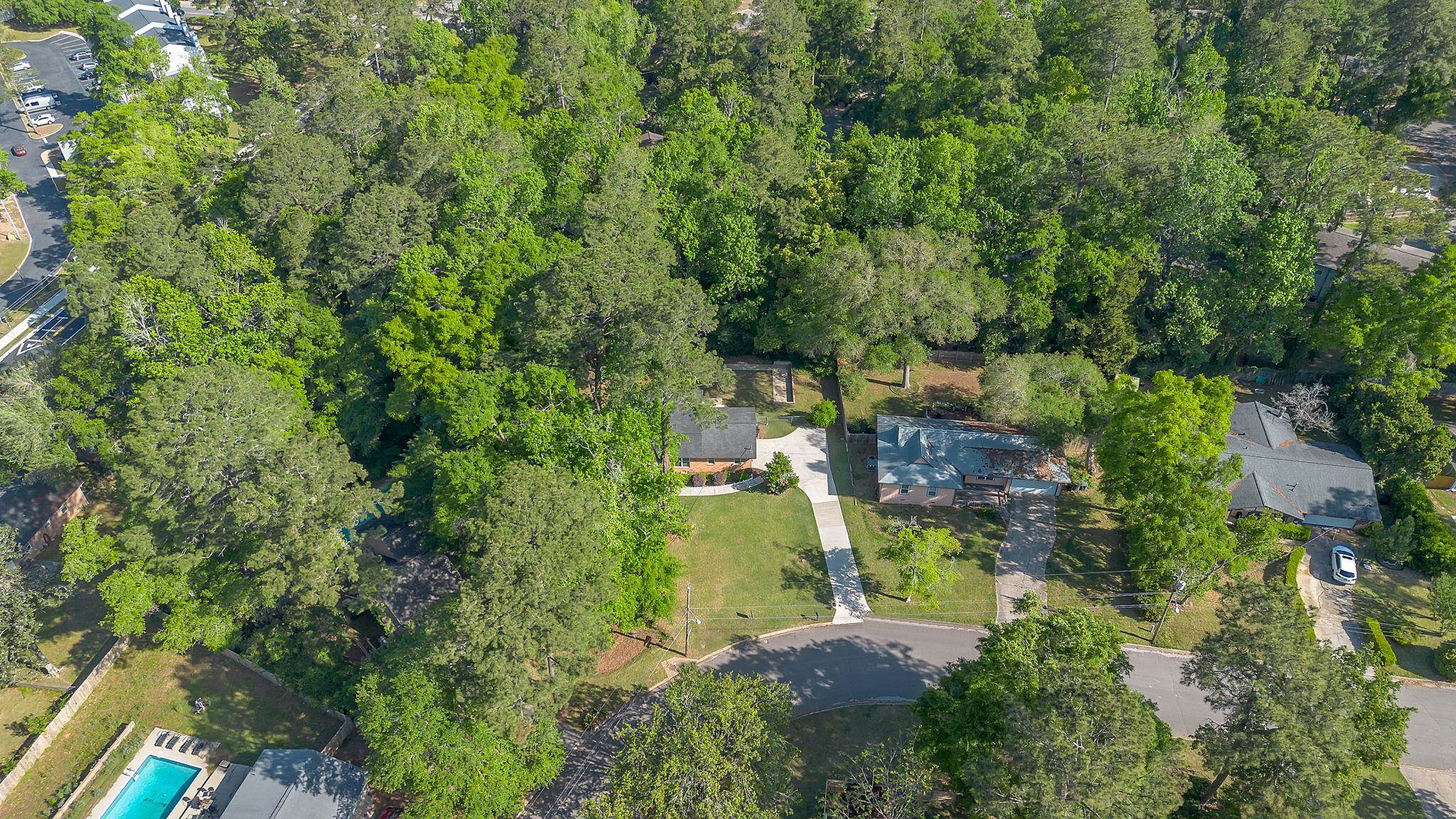 2400 Castletower Road Tallahassee, FL 32301 - Photo 3 of 37