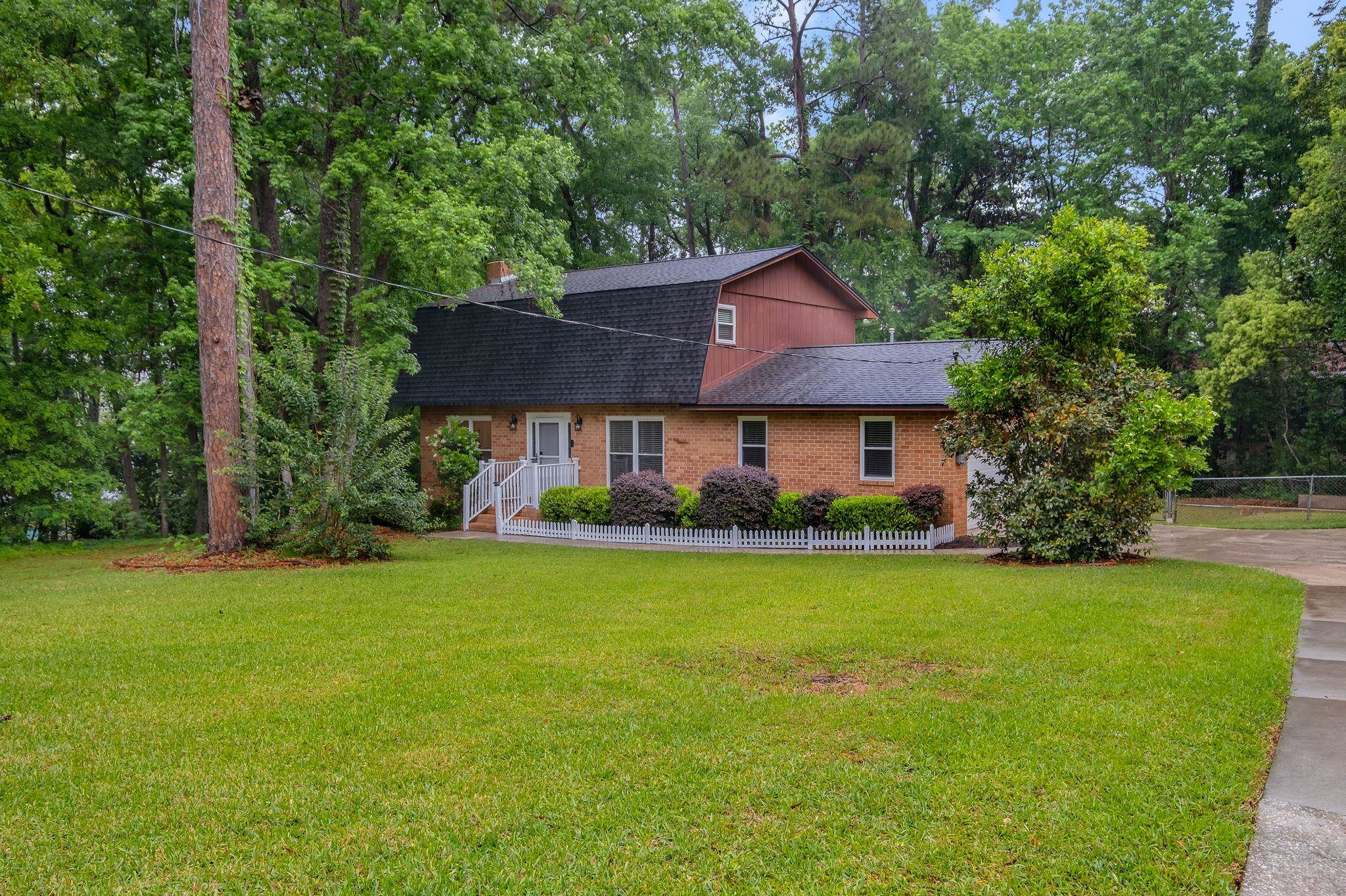 2400 Castletower Road Tallahassee, FL 32301 - Photo 36 of 37