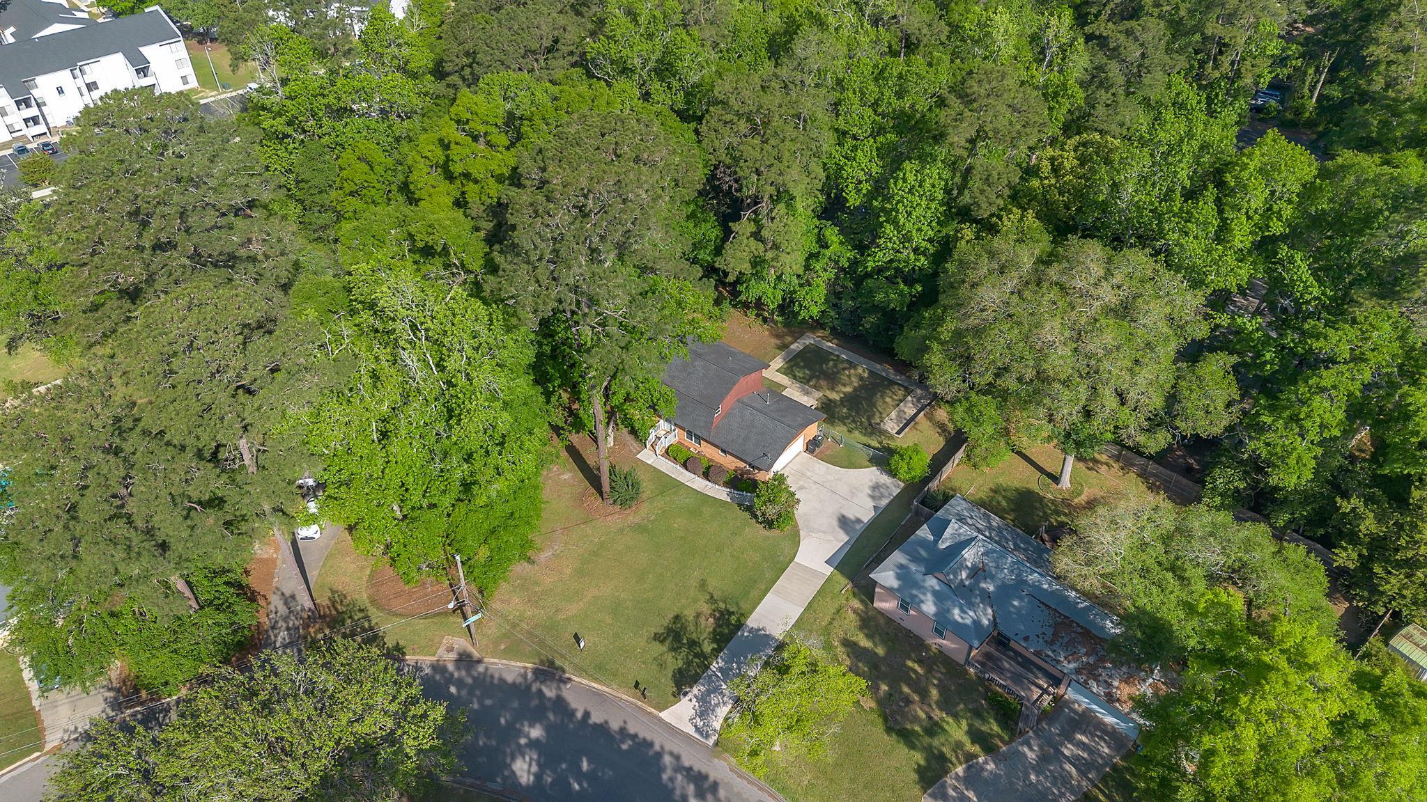 2400 Castletower Road Tallahassee, FL 32301 - Photo 4 of 37