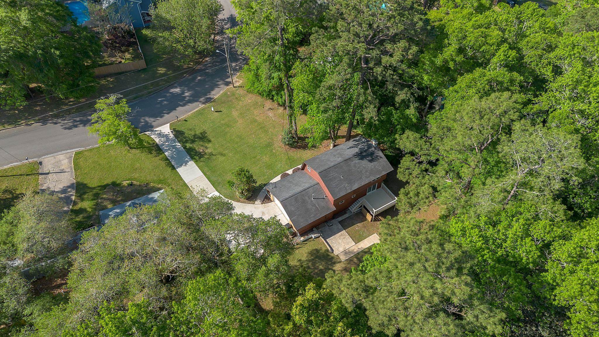 2400 Castletower Road Tallahassee, FL 32301 - Photo 6 of 37