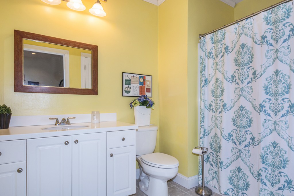 13 Whiting Lane, Unit 13 Hingham, MA 02043 - Photo 20 of 27