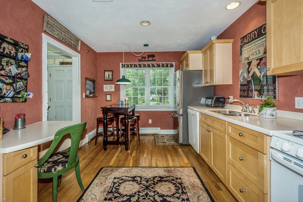 13 Whiting Lane, Unit 13 Hingham, MA 02043 - Photo 8 of 27