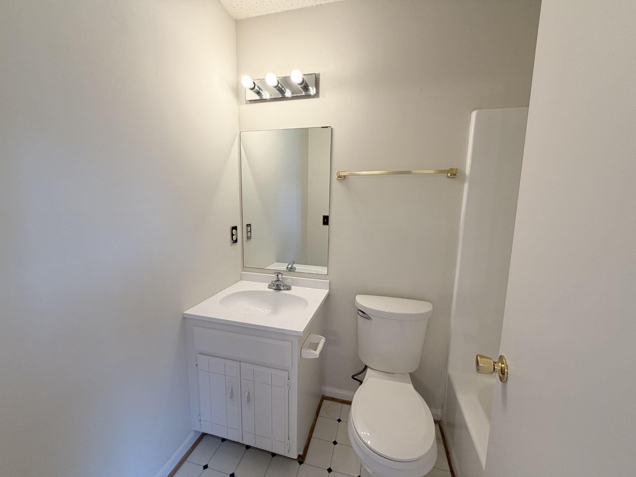 303 Paragon Mills Road Nashville, TN 37211 - Photo 9 of 22 Gallery Image 9