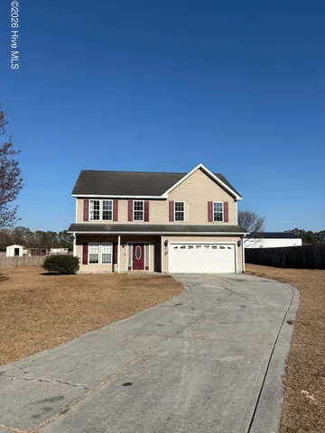 $305,000 | 108 Marvin Glen Court, Richlands, NC 28574