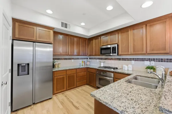 $799,000 | 741 Modern Ice Drive, San Jose, CA 95112