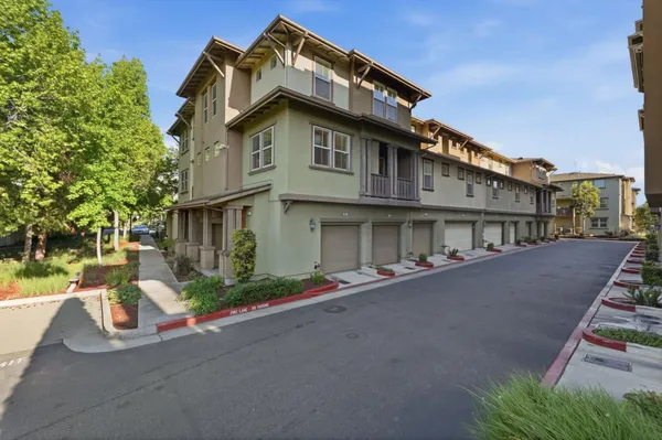 $799,000 | 741 Modern Ice Drive, San Jose, CA 95112