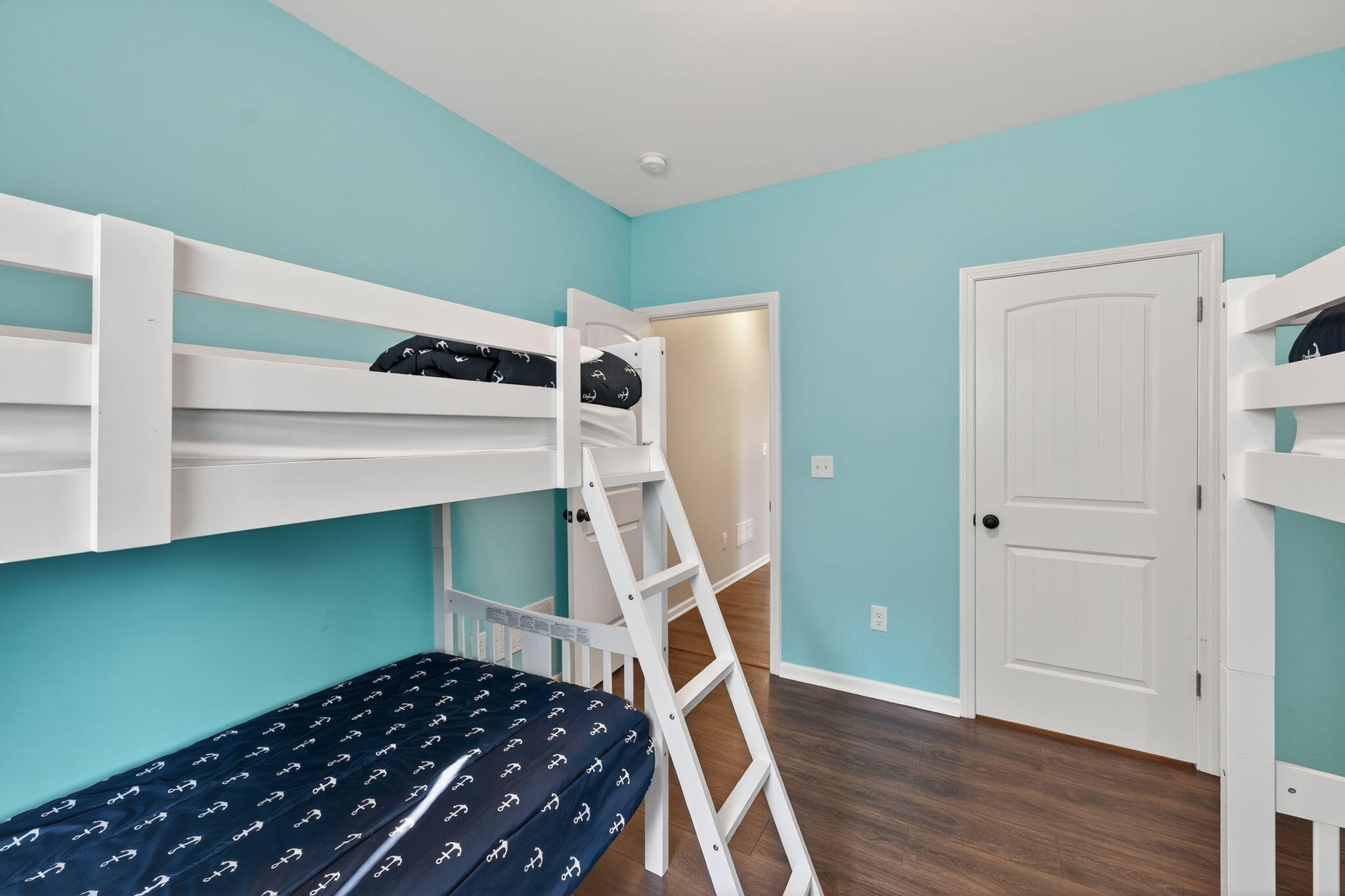 1030 Wheeler Street Lake Geneva, WI 53147 - Photo 17 of 42 33-web-or-mls-032_P1046255